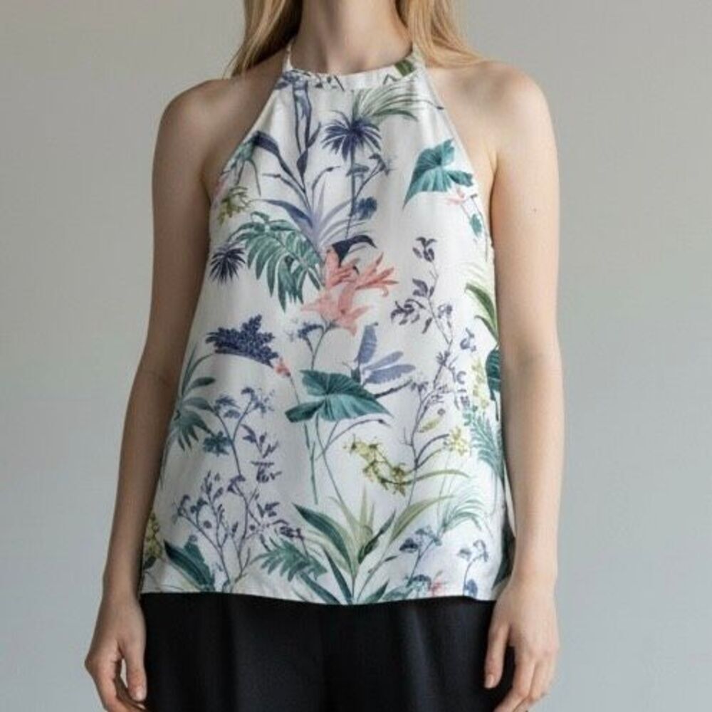 Shilla XS White Pastel Tropical Floral Top Coastal Artsy Boardwalk Beach Preppy